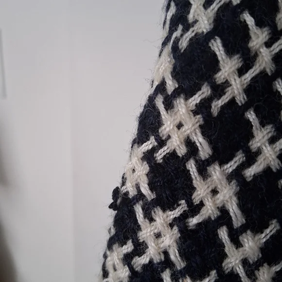 Vintage 80s Karl Lagerfeld Wool Boucle Tweed Blazer Fits Like US 10 GUC - Picture 14 of 16